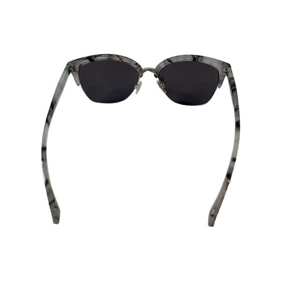 Black smoky marble arm with silver mirrored Cat Eye Sun Glasses - Picture 2 of 5